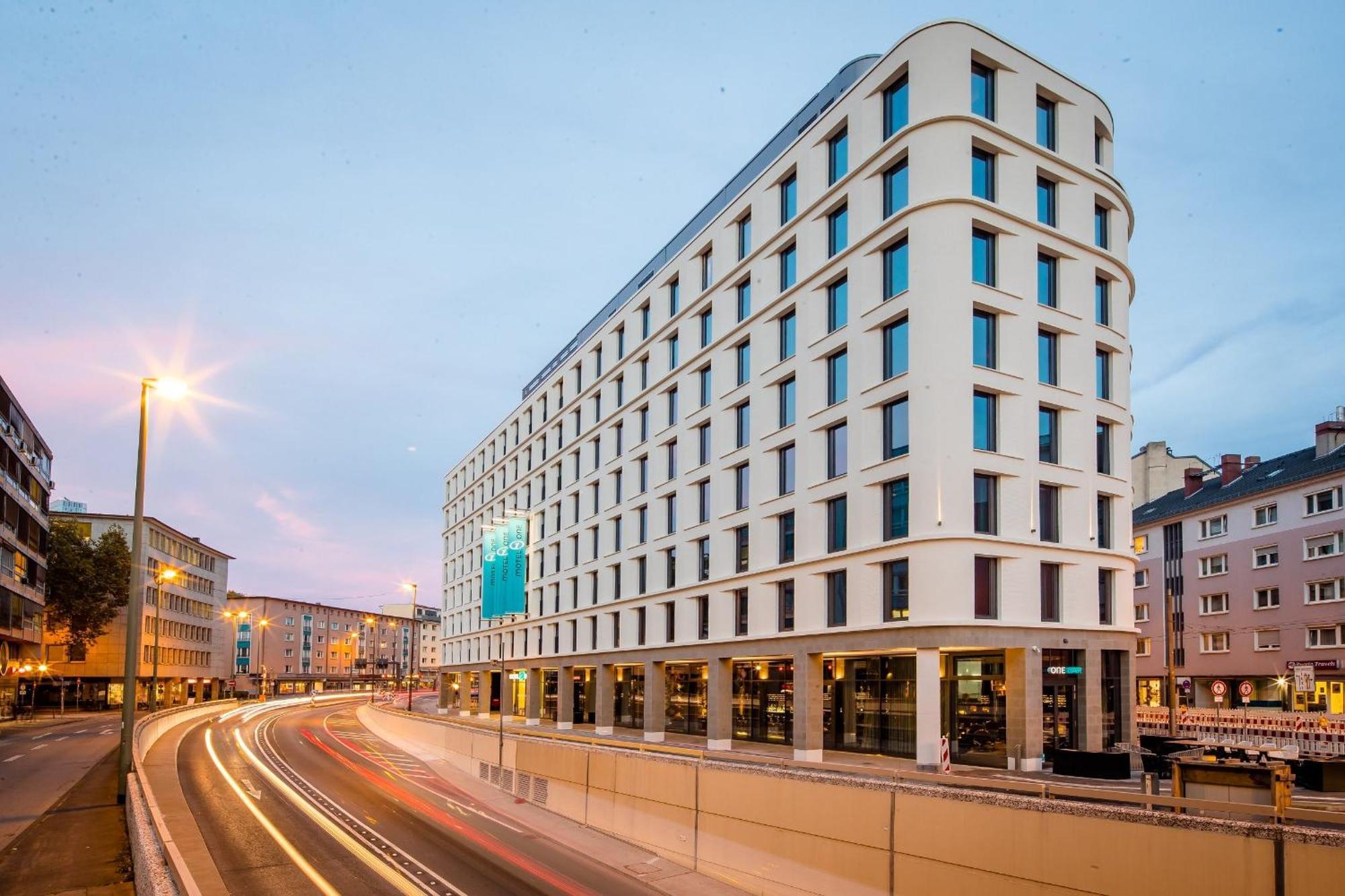 Motel One Frankfurt-Romer Frankfurt am Main Ngoại thất bức ảnh